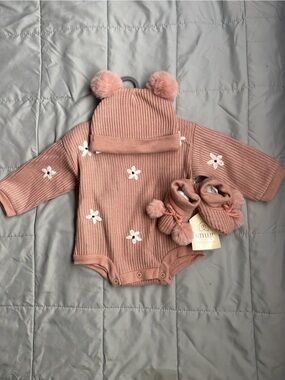 Mauve Pink Knit Baby Set with Pom Pom Hat & Booties